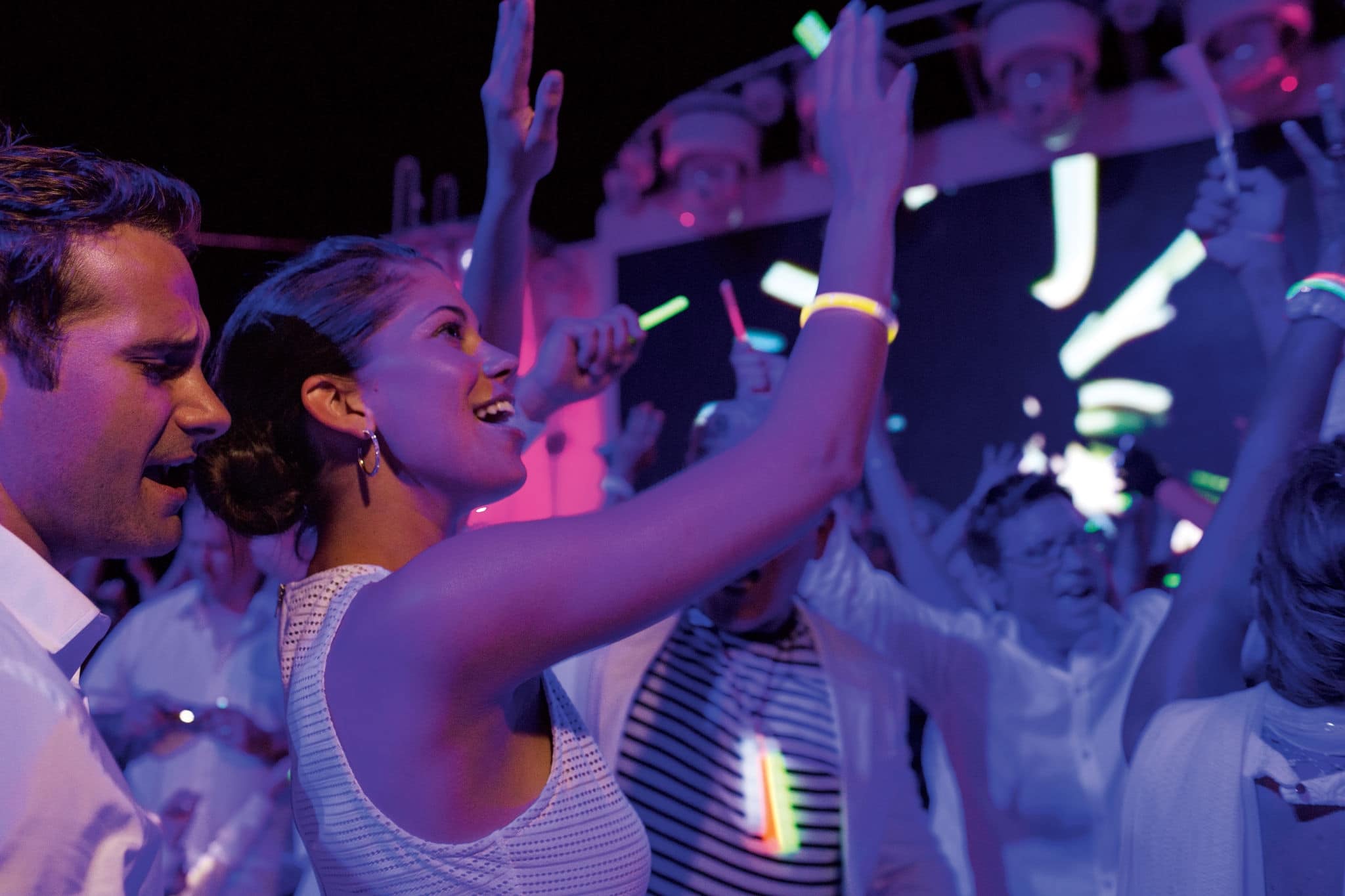 Glow Court party